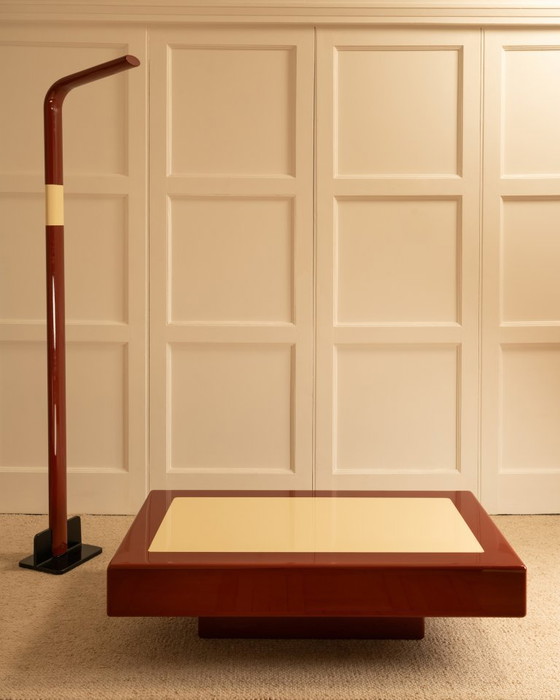 Image 1 of Table basse laquée - Italie 1970s 