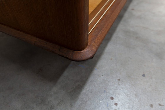 Image 1 of Jaren 30 kledingkast met schuifdeuren en een nieuw bovenblad