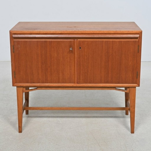 Vintage Scandinavisch teakhouten dressoir met schrijfoppervlak, jaren 60.