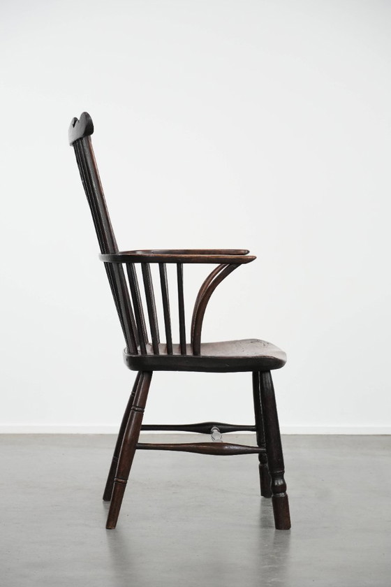 Image 1 of Antiker englischer Windsor-Stuhl aus dem 18. Jahrhundert mit wunderschöner Patina