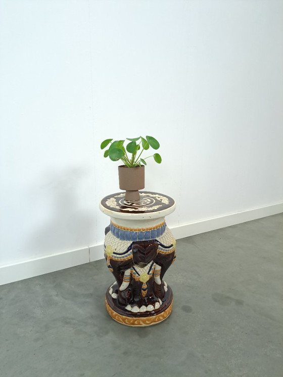 Image 1 of Tavolo rotondo in porcellana a forma di elefante, tavolo vintage