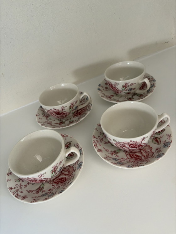 Image 1 of Johnson Brothers Rose Chintz Teeservice