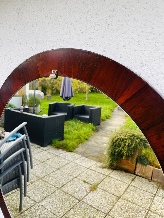 Image 1 of Miroir rond en palissandre 
