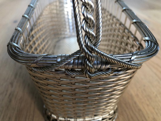 Image 1 of Panier à Bouteille de Vin en Métal Argenté Tressé