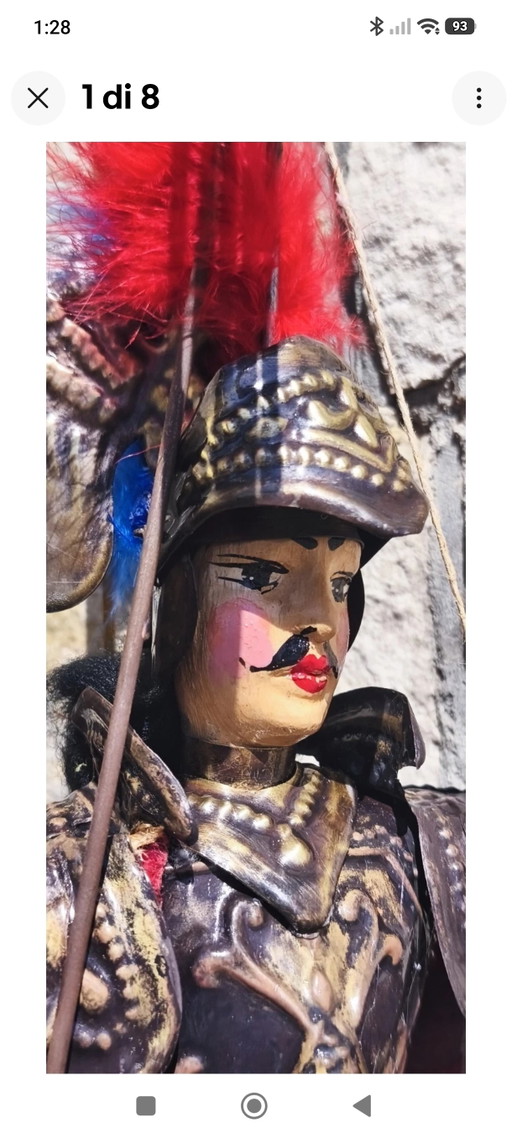 Marioneta antigua, 40 cm, marco de latón bruñido, desgastada por el tiempo. – decoratieve objecten, Metal, Textile