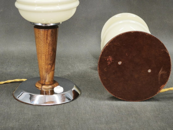 Paire de Lampes italiennes en verre opalin, bois et chrome, années 1950 – Wood (photo 4 of 10)