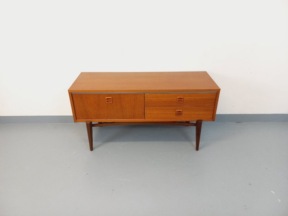 Image 1 of Piccola credenza vintage scandinava in teak degli anni '60.