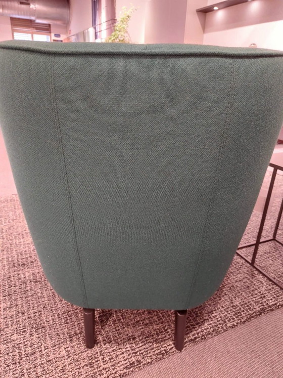 Evidence Santosa R14 - 150 High-back Armchair (photo 4 of 4)