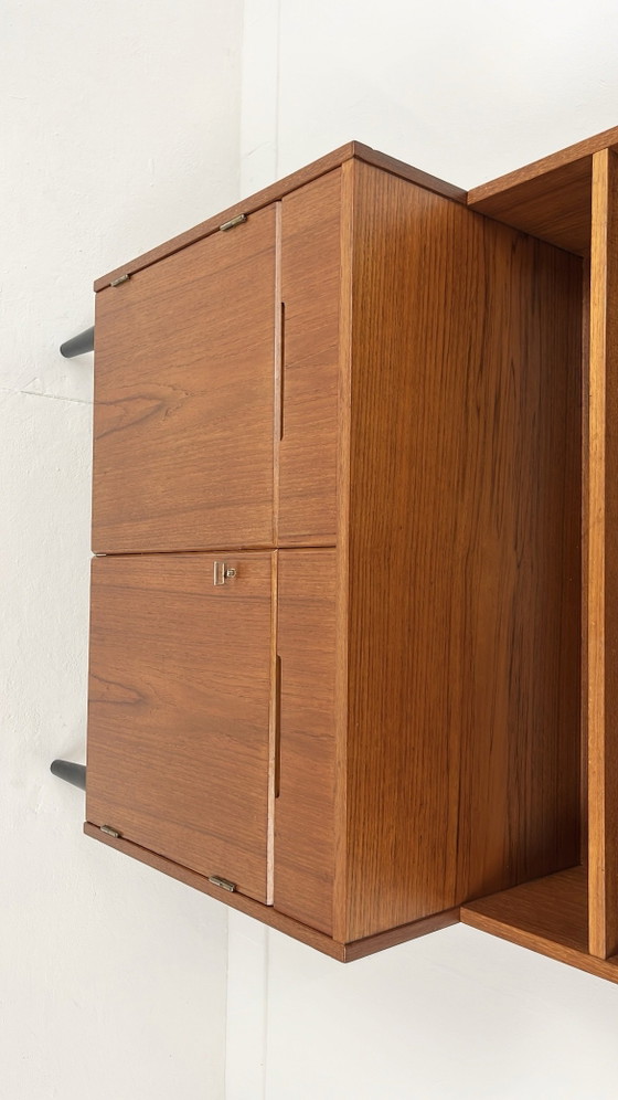 Librerie vintage svedesi in impiallacciatura di teak – Legno (photo 12 of 15)