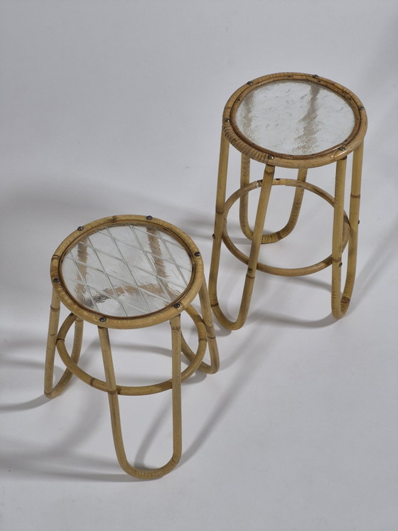 Vintage bloemenkrukje van bamboe uit het midden van de vorige eeuw met bloemenstandaard van ijsglas. – Zuil (photo 15 of 15)