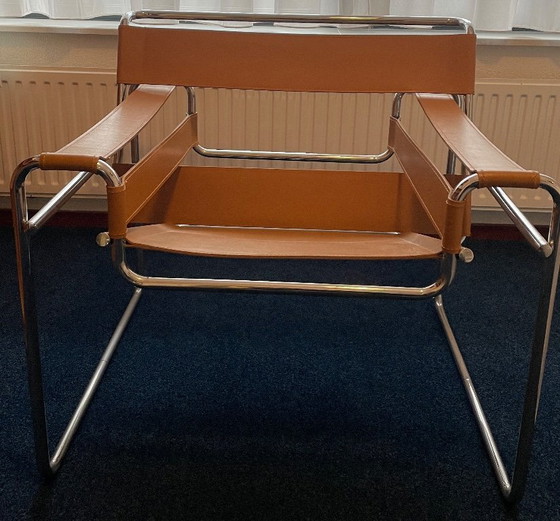 Image 1 of Wassily chair van Marcel Breuer