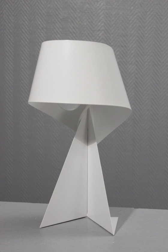 Image 1 of Lampada vintage "Ribbon" in metallo piegato laccato bianco, disegnata da Claire Norcross & Habitat