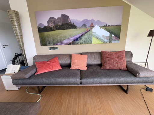 Busnelli BLUMUN Sofa + Pouf, Christophe Pillet, italienisches Design, Bronzesockel