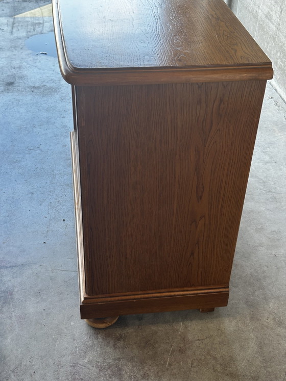 Vintage eikenhouten commode met 4 lades - honingkleurige patina – Fabrication Artisanale mi-XX e siècle (photo 5 of 15)