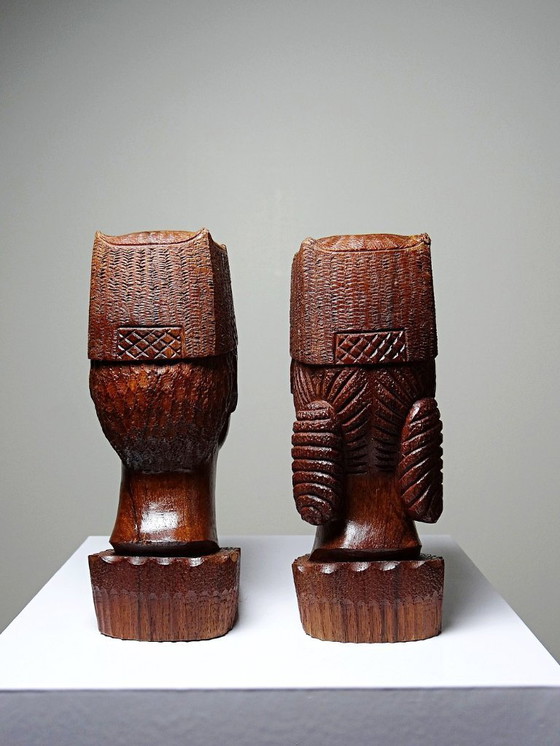 Image 1 of Couple de bustes Malgaches bois exotique sculpté artisanat années 60-70