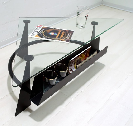 Image 1 of Mesa de centro italiana moderna y contemporánea Metal ennegrecido y tapa de cristal, 1990