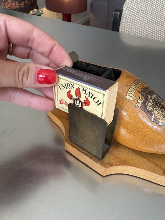 Antiker Aschenbecher-Clog – Dekorative Objekte, Metal, Wood (photo 2 of 4)