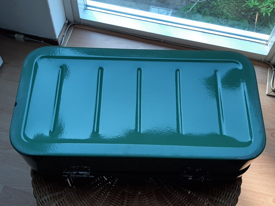 Image 1 of boîte à pain émaillée