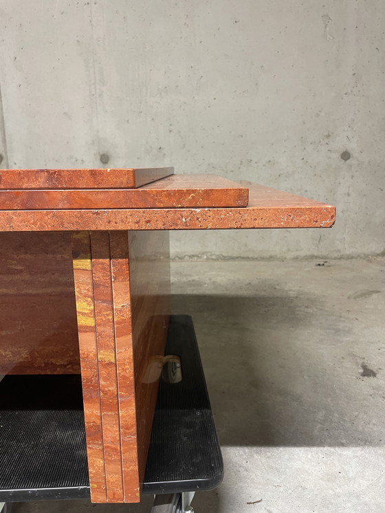 Image 1 of Table basse italienne en travertin Rosso