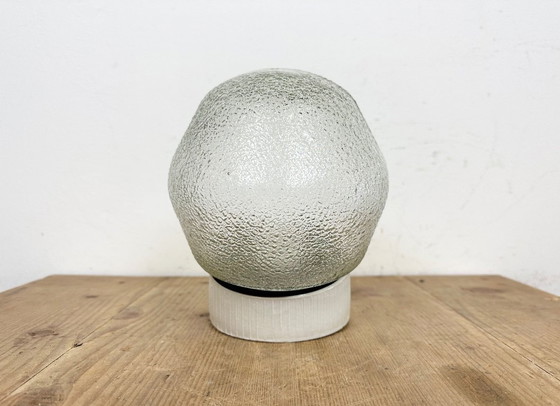 Image 1 of Applique murale vintage en porcelaine blanche, années 1970