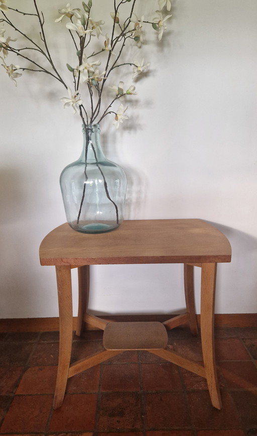 Vintage mid-century Eiken Bijzettafel Met Plateau En Gebogen Pootjes 