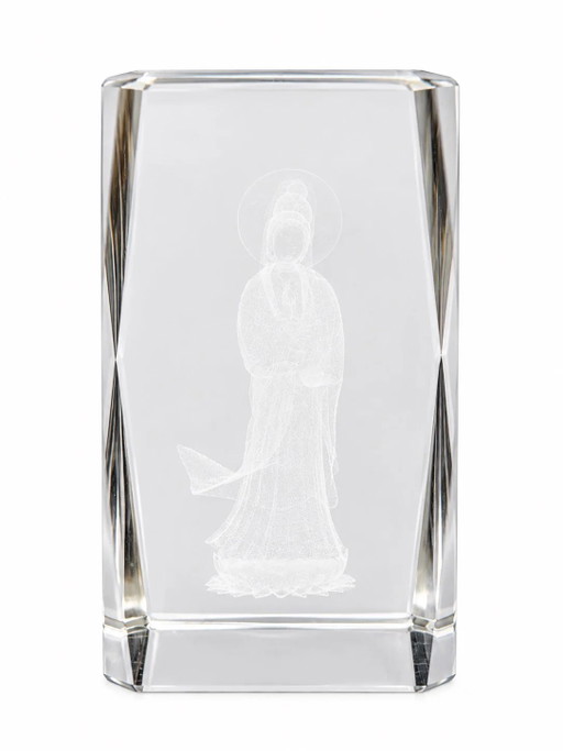 Guanyin en cristal óptico grabado con láser 3D