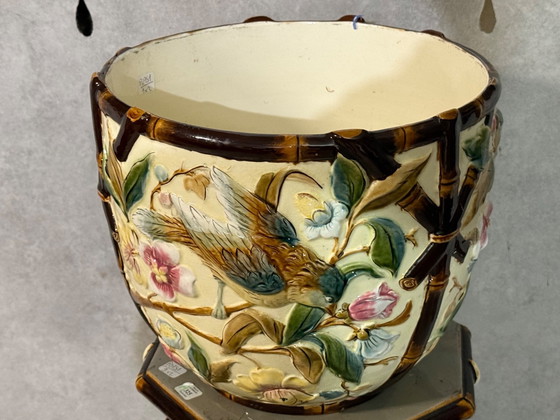 Image 1 of Säule mit Pflanzgefäß