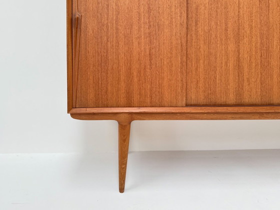 Image 1 of Credenza Omann Jun modello 19 di Gunni Omann, Danimarca, anni '60