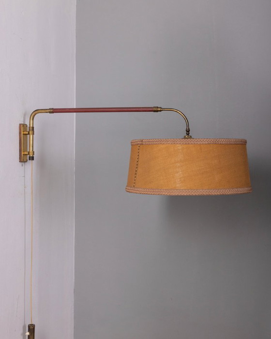 Image 1 of LAMPADA DA PARETE VINTAGE ANNI 50 REGOLABILE IN OTTONE DESIGN ITALIANO