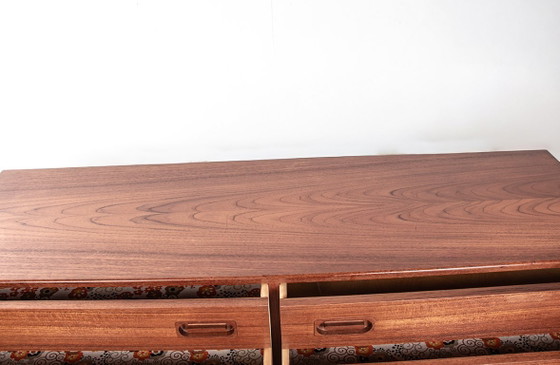 Image 1 of Grote dubbele ladekast, Deens, van teakhout, 8 laden, van Dyrlund 1960.