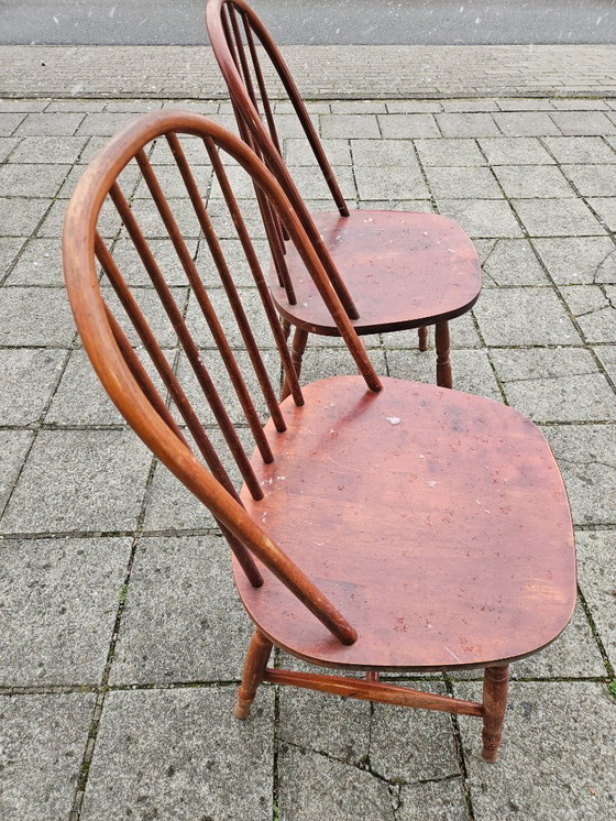 Image 1 of Set van 2 vintage Windsor spijlenstoelen - jaren '60
