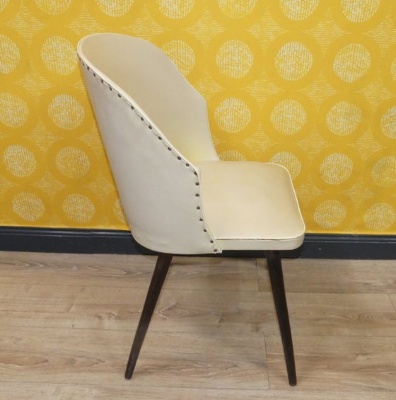 Image 1 of 50er Jahre Cocktailstuhl pastell gelb rockabilly Klassiker Stuhl Holz Cocktailsessel Kunststoff retro vintage mid century fiftie