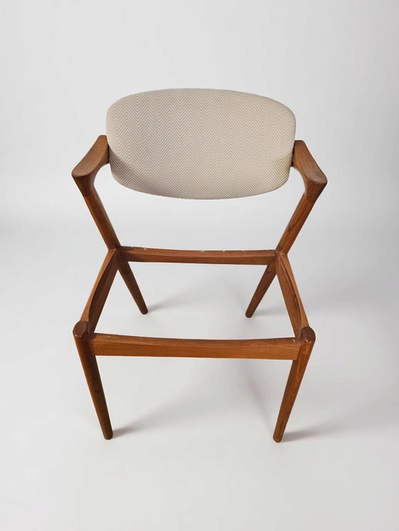 Image 1 of Lot de 4 chaises à accoudoirs en teck Chaises de salle à manger Chaises Kai Kristiansen Modèle 42