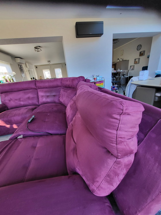 Image 1 of Luxury corner sofa, 3 recliners, 10 months old