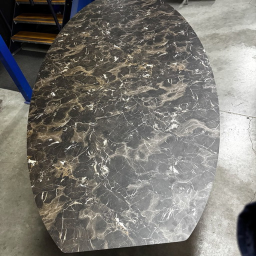 Table talk 10.0 – Bert Plantagie, eettafels (photo 2 of 5)