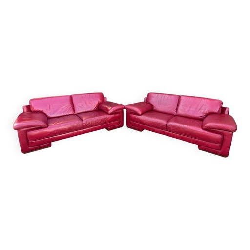 Paire de canapés Natuzzi. Cuir. – 3 5 zitsbanken, Leather