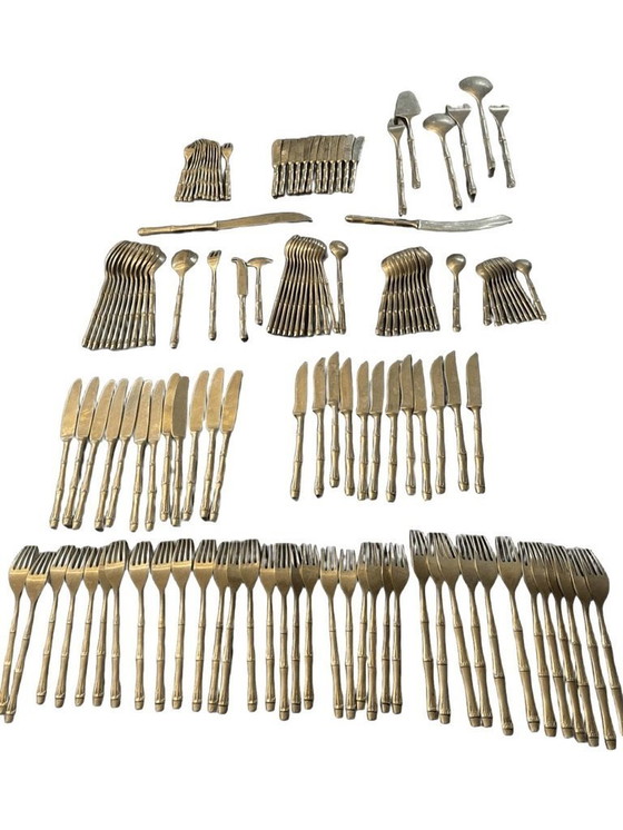 Image 1 of Service de 140 couverts en laiton des années 70