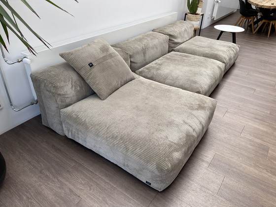 Image 1 of Fatso couch