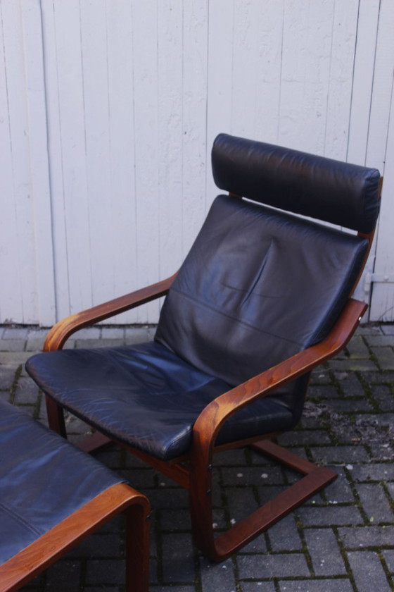 Image 1 of Ikea Vintage - Ikea POÄNG recliner and footstool in black leather, Scandinavian design, 1990s