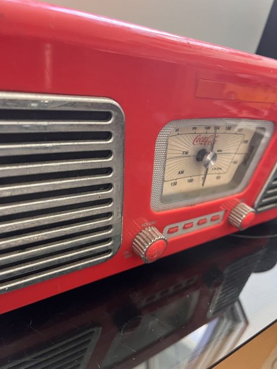 Image 1 of Platenspeler radio coca cola