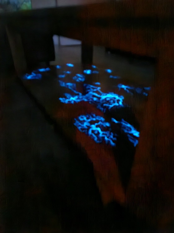 Image 1 of Glow Salontafel Bliksem Patronen - Kleurrijke Epoxy -ligtenberg burning