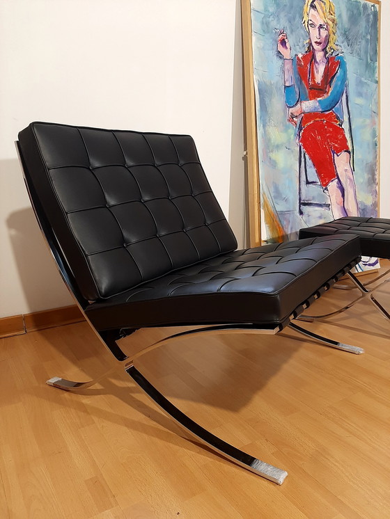 Image 1 of Knoll Set Barcelona New-Never Used Black Leather Design by Ludwig Mies Van Der Rohe and Lilly Reich (1929)