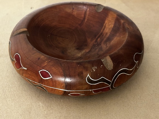 Image 1 of Vintage asbak in geverfd olijfhout en verfraaid met zilverdraad