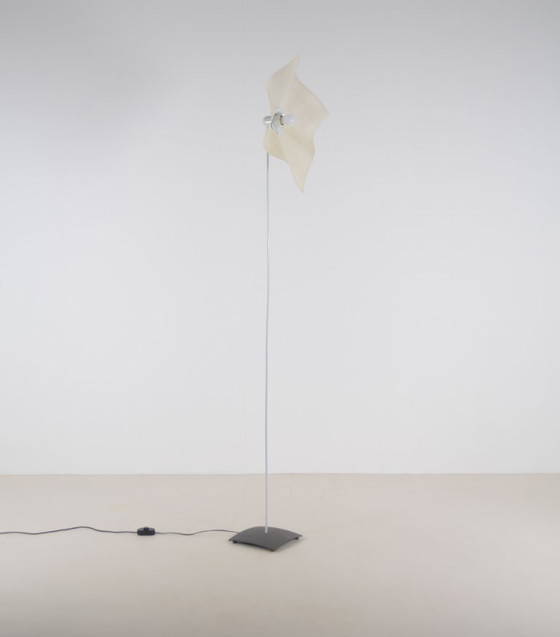 Area 210 Floor Lamp Designed by Mario Bellini for Artemide, 1970s – Floor lights, Plastic, Metal, Vintage (photo 3 of 11)