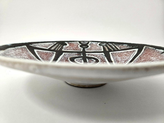 Image 1 of RARE! Vintage brutalist rough glazed mid-century wall plate. Made by Zsuzsa GYÖRGYEY (1931-2006)