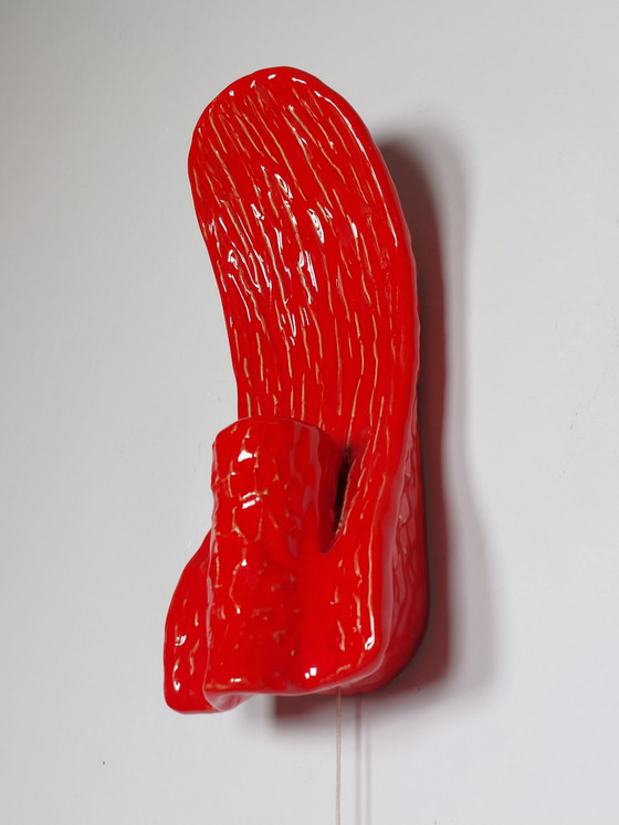 Image 1 of Felrode, zeldzame vintage wandlamp van organisch keramiek