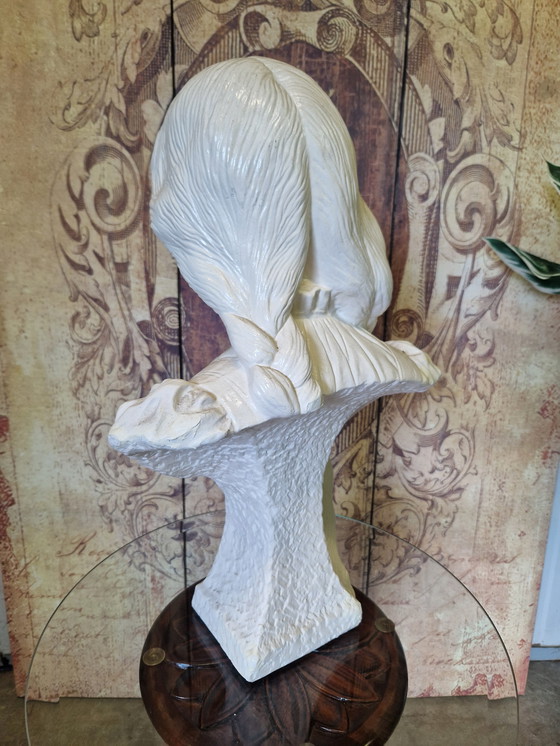 Image 1 of Hermoso busto grande de 56 cm