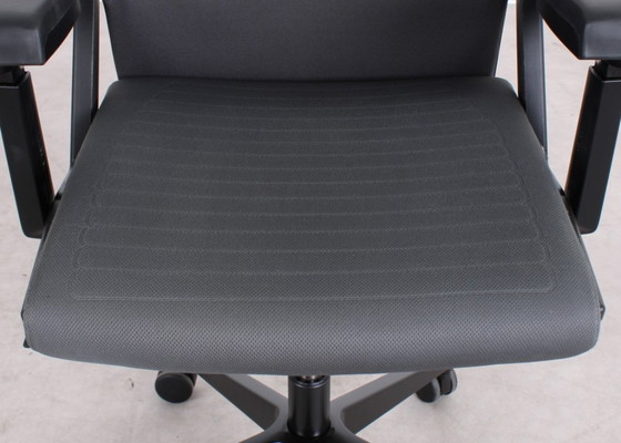 Image 1 of Haworth Comforto 5975 office chair gray