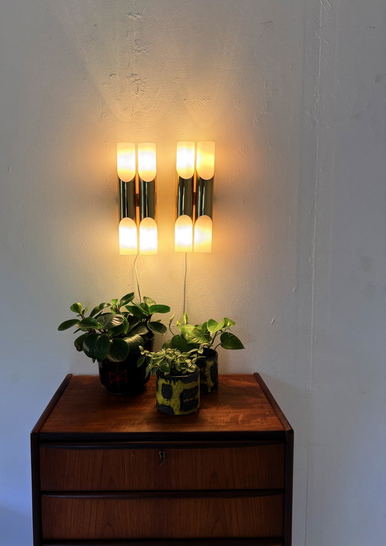 Image 1 of 2 appliques murales vintage en laiton et verre dépoli, Paul Neuhaus ‘70