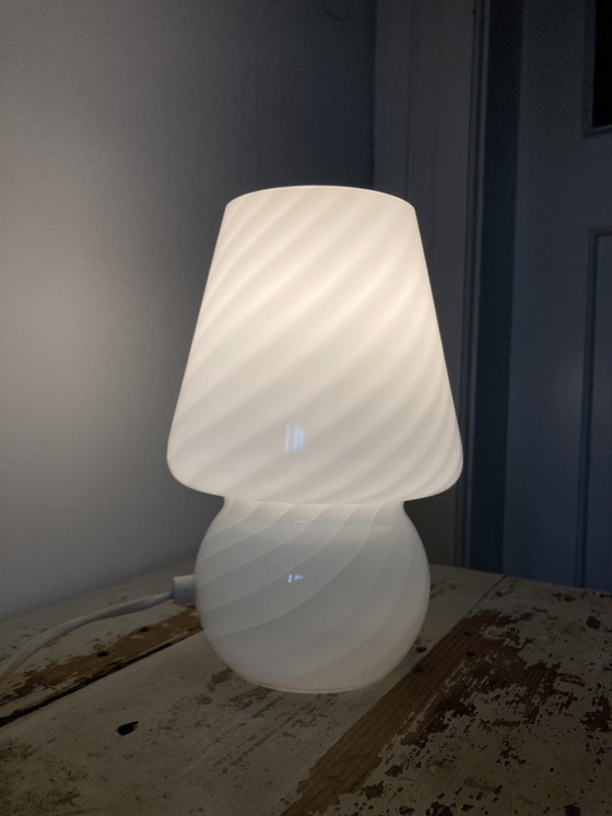 Lampada da tavolo Vintage Swirl Murano Fungo, anni '70 – Lampade da tavolo (photo 2 of 6)